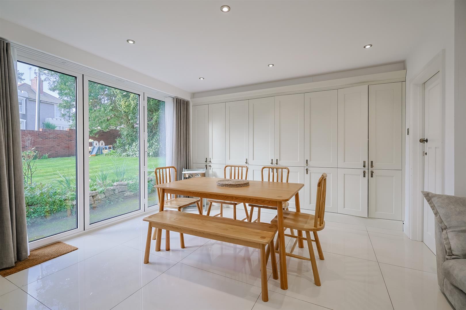 256 Gower Road, Sketty, Swansea, SA2 9JL